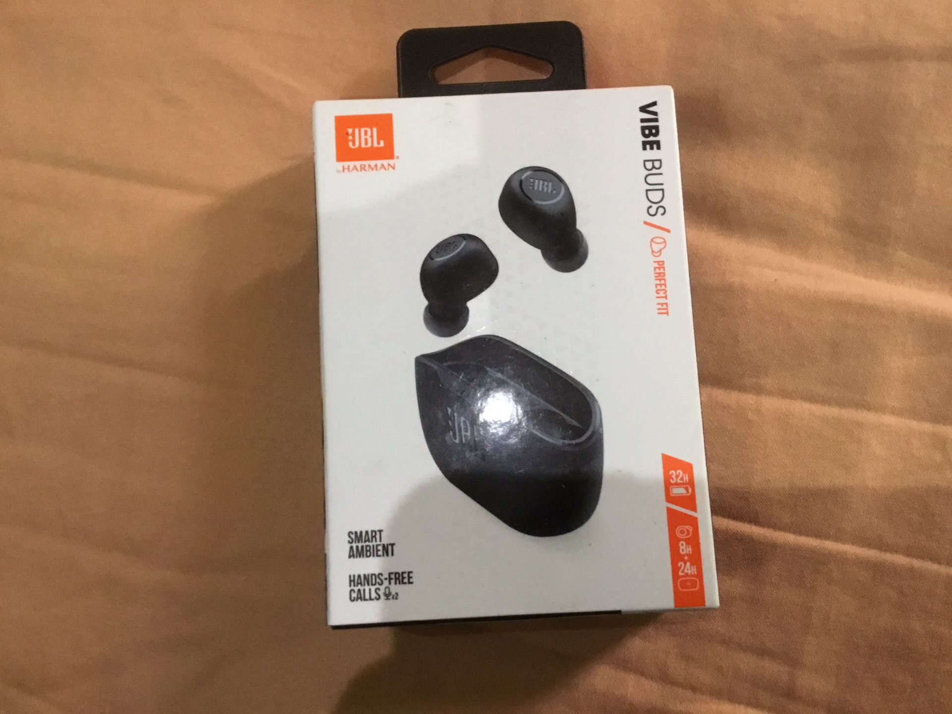 JBL Vibe Buds Wireless Earbuds VoiceAware, Water and dust Proof