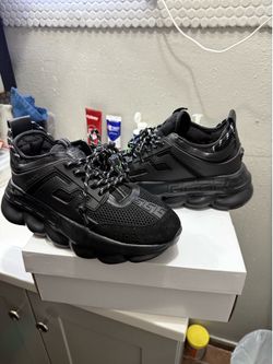 Versace chain reaction