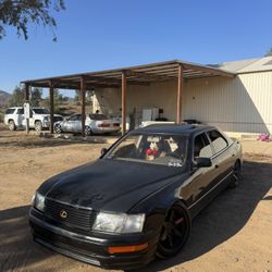 1996 Lexus LS 400