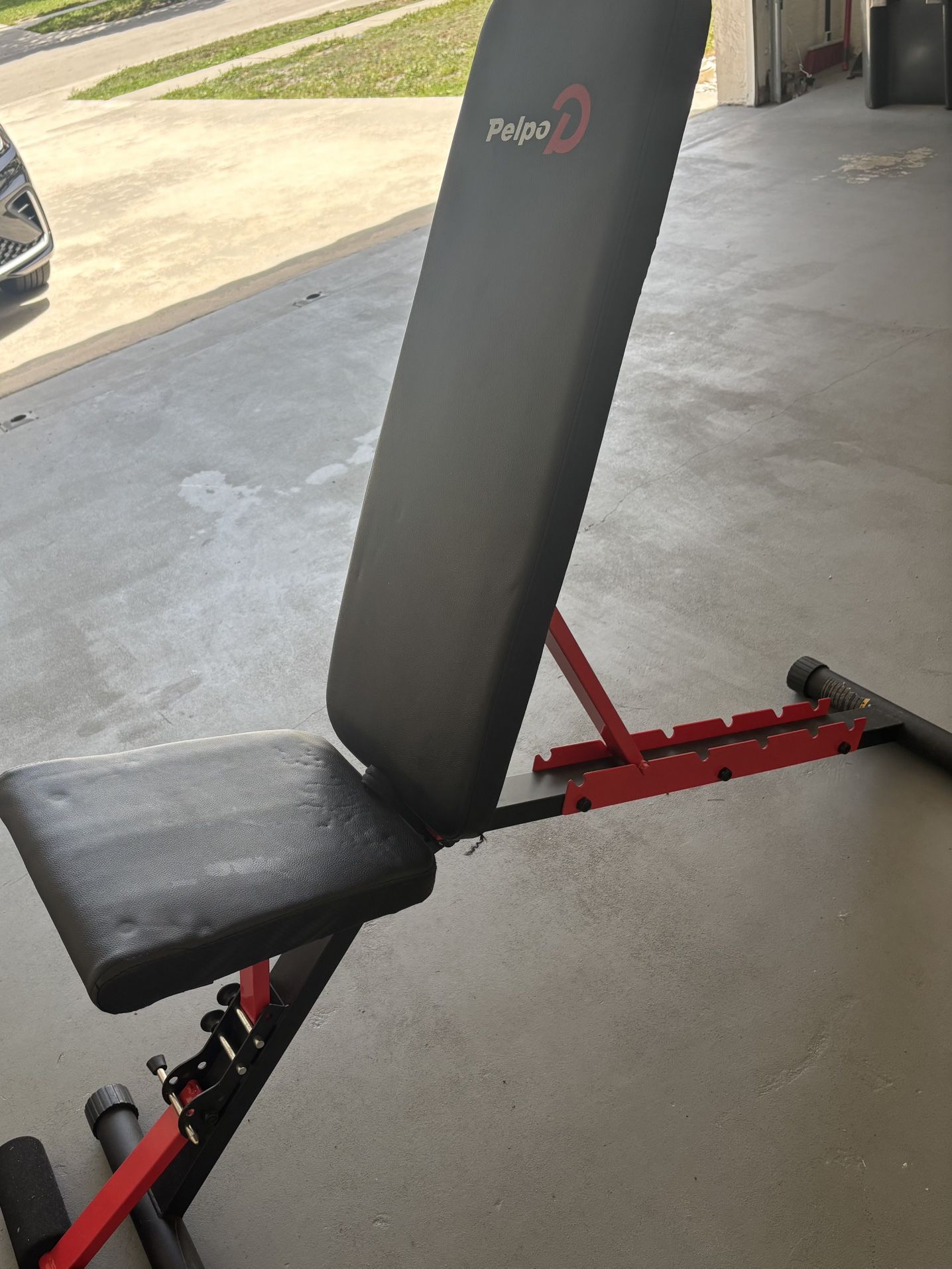Weight Bench