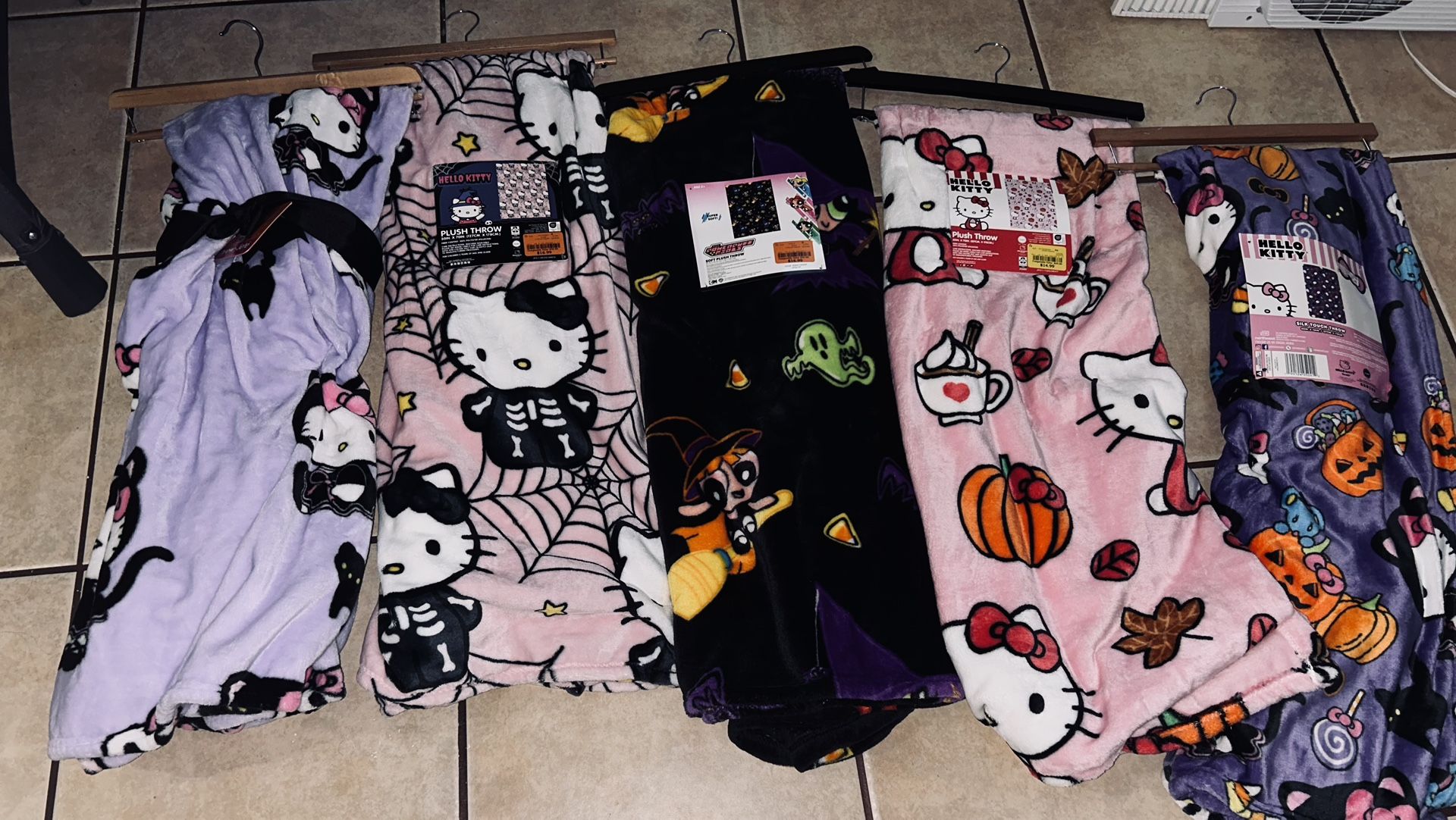 Hello kitty blanket 