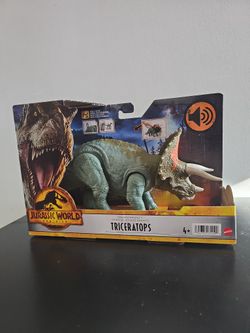 Jurassic World: Dominion Roar Strikers Triceratops Dinosaur Figure