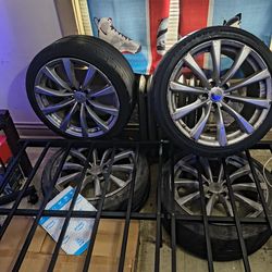 Infiniti rims y suspension