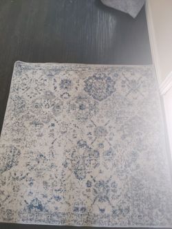 Rug blue tone