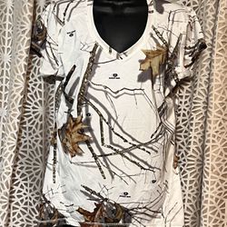 Mossy Oak Winter Brush Short Sleeve Women’s Camo Shirt - M