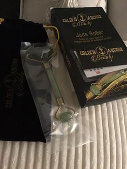 New Jade face roller