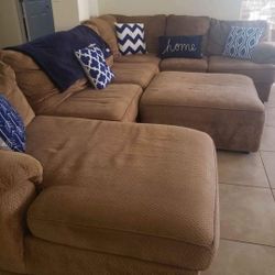 Beautiful U Shape Sectional With Ottoman 