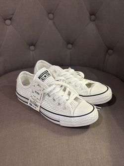 (NEW) White Perforated Converse Chuck Taylor Low (Sz Women’s 7)