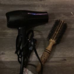 Hair Dryer And Round Brush 