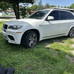 BMW 2011 X5 M CLASS