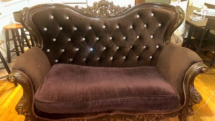 Vintage Victorian Mahogany double seater couch set piece