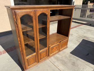 Free wooden hutch