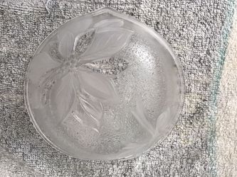 Small glass Poinsettia dish