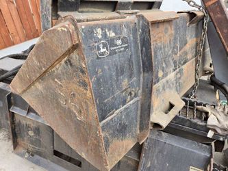 66in John Deere Or Bobcat Smooth Bucket 