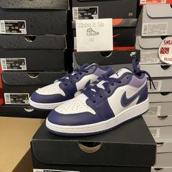 Jordan 1 Low Sky Purple Size 5Y