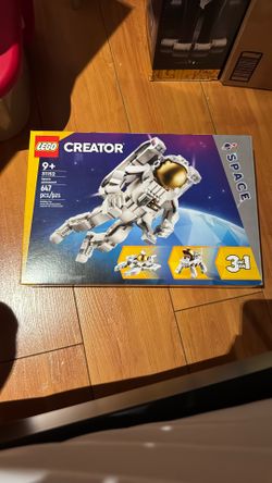 LEGO 31152 Creator 3-in-1 Space Astronaut
