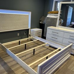 Brand New Elegant LED White Queen Size Bedroom Set 