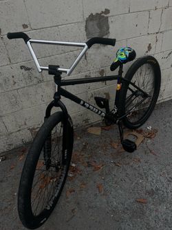 Street co