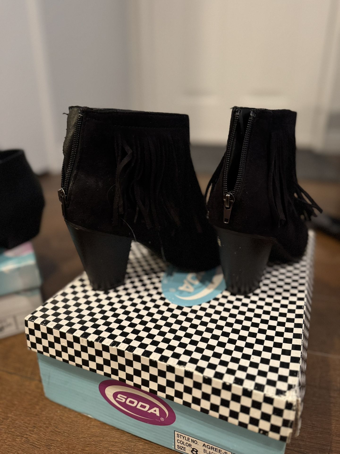 Varieties Shoe Boot Booties Size 8 Women