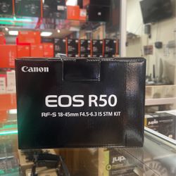 Canon R50 With 18-45mm Lens