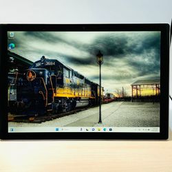 Microsoft Surface Pro Core i5-7300u 2.71GHz 4GB 120GB SSD Fully Functional