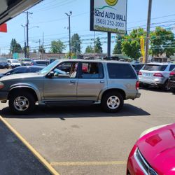 2000 Ford Explorer