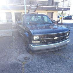 Chevy C1500 Pickup Truck