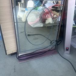 Vanity mirror 