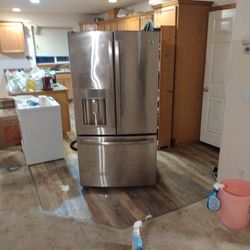 General Electric Refrigerator 1-year-old