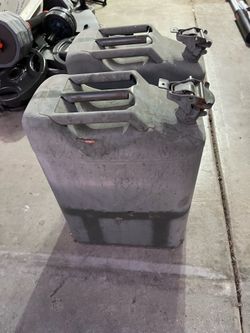 2 Vintage Metal Jerry Cans / Military Style Gas Cans – Heavy Duty Steel