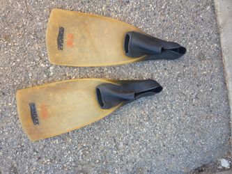 Dynaflex Swimming Fins size 6-7 duck