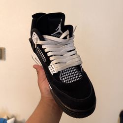 Jordan 4 White Thunder