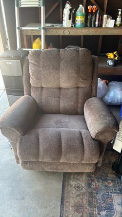 Recliner sofa