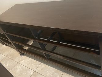 Dark Wood Dresser & Nightstands