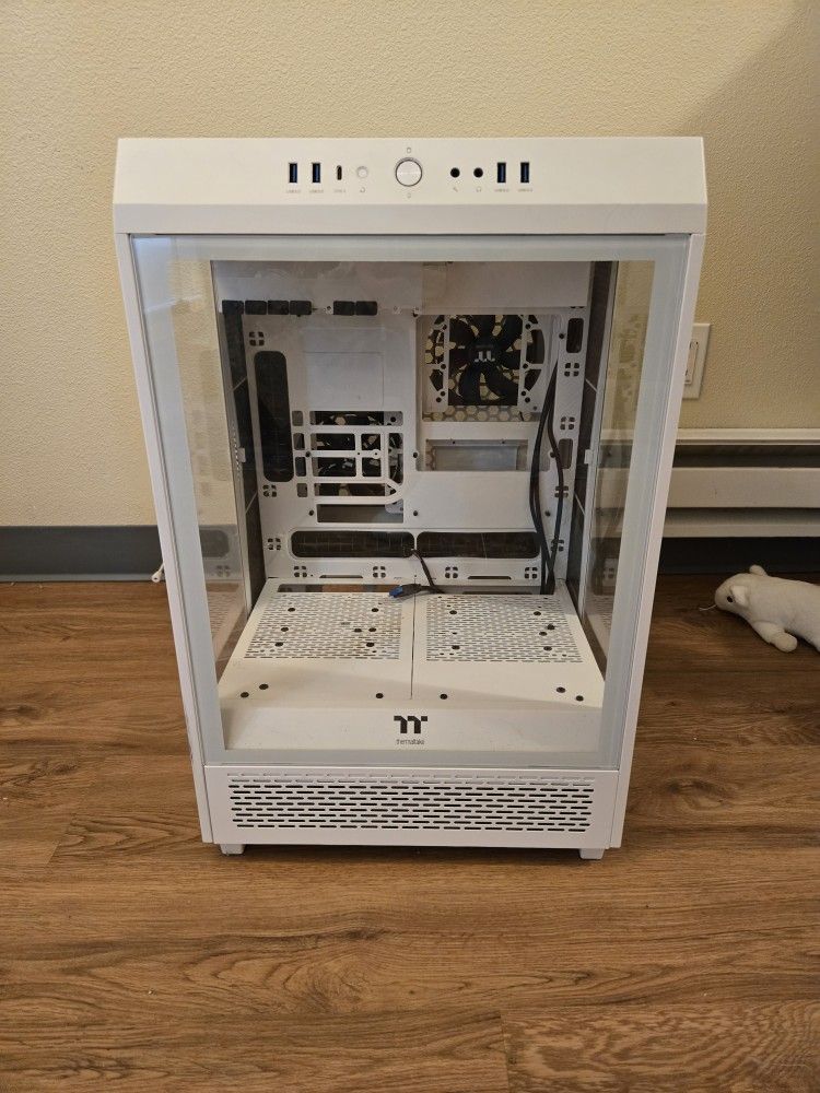 Thermaltake Tower 500 Snow Edition