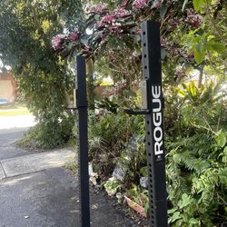 ROGUE S-4 SQUAT STAND 2.0 : PERFECT CONDITION        •   ROGUE  HIGH TEMP  45s Also Available 