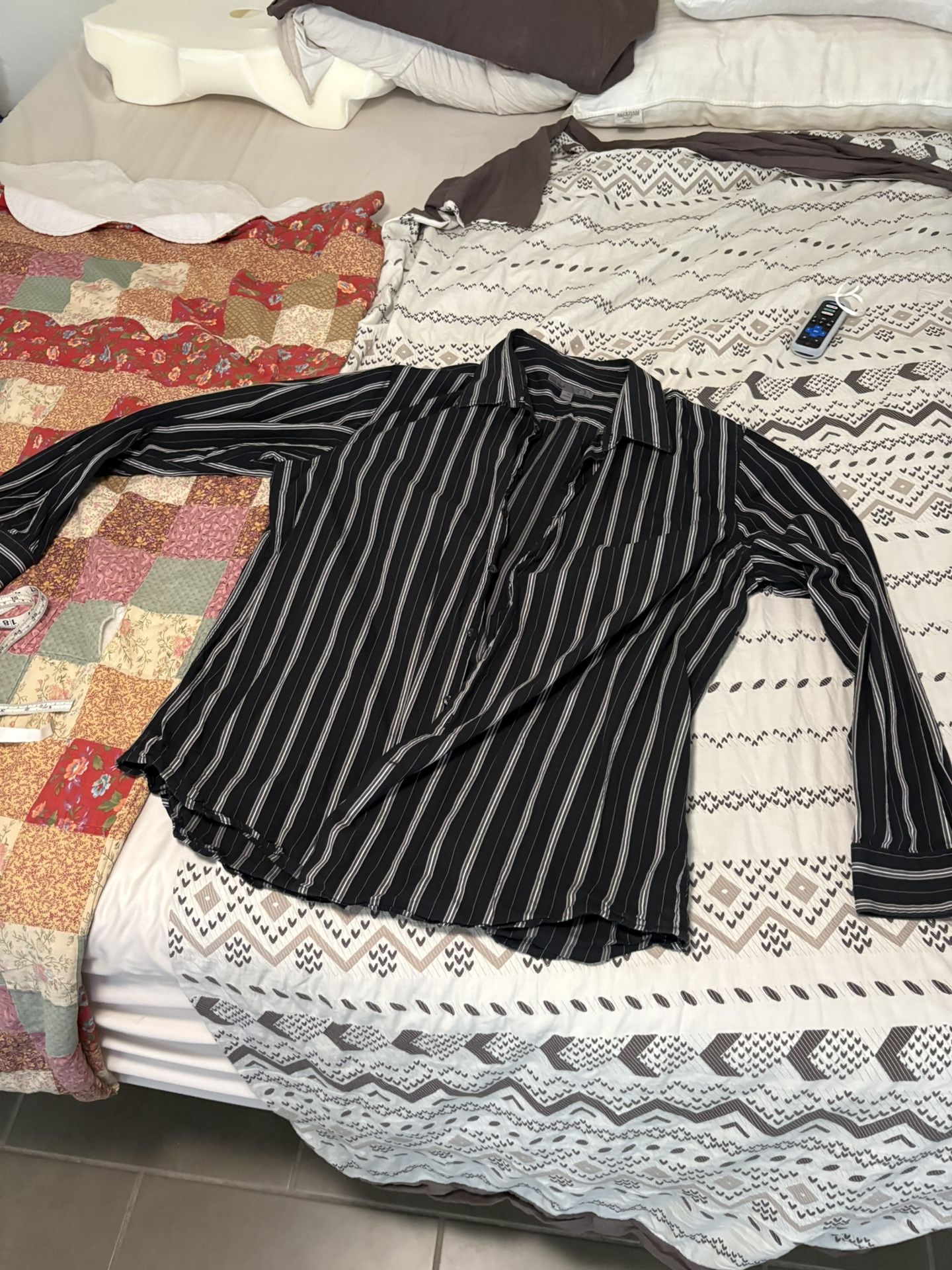 Old Navy Extra Large Long Sleeve Button Up $5