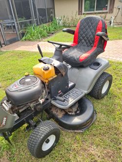 Craftsman LT2000 Riding Tractor Lawnmower