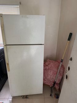 GE refrigerator