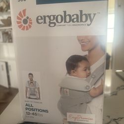 ERGOBABY CARRIER