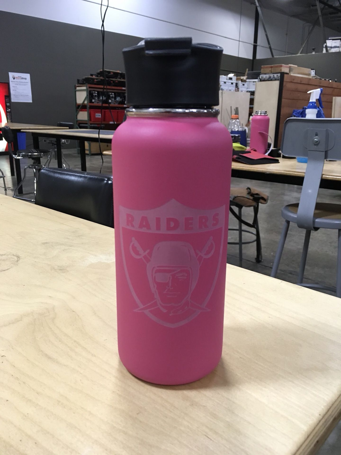 New HydraPeak 32oz Water Bottle Pink for Sale in Yuba City, CA - OfferUp