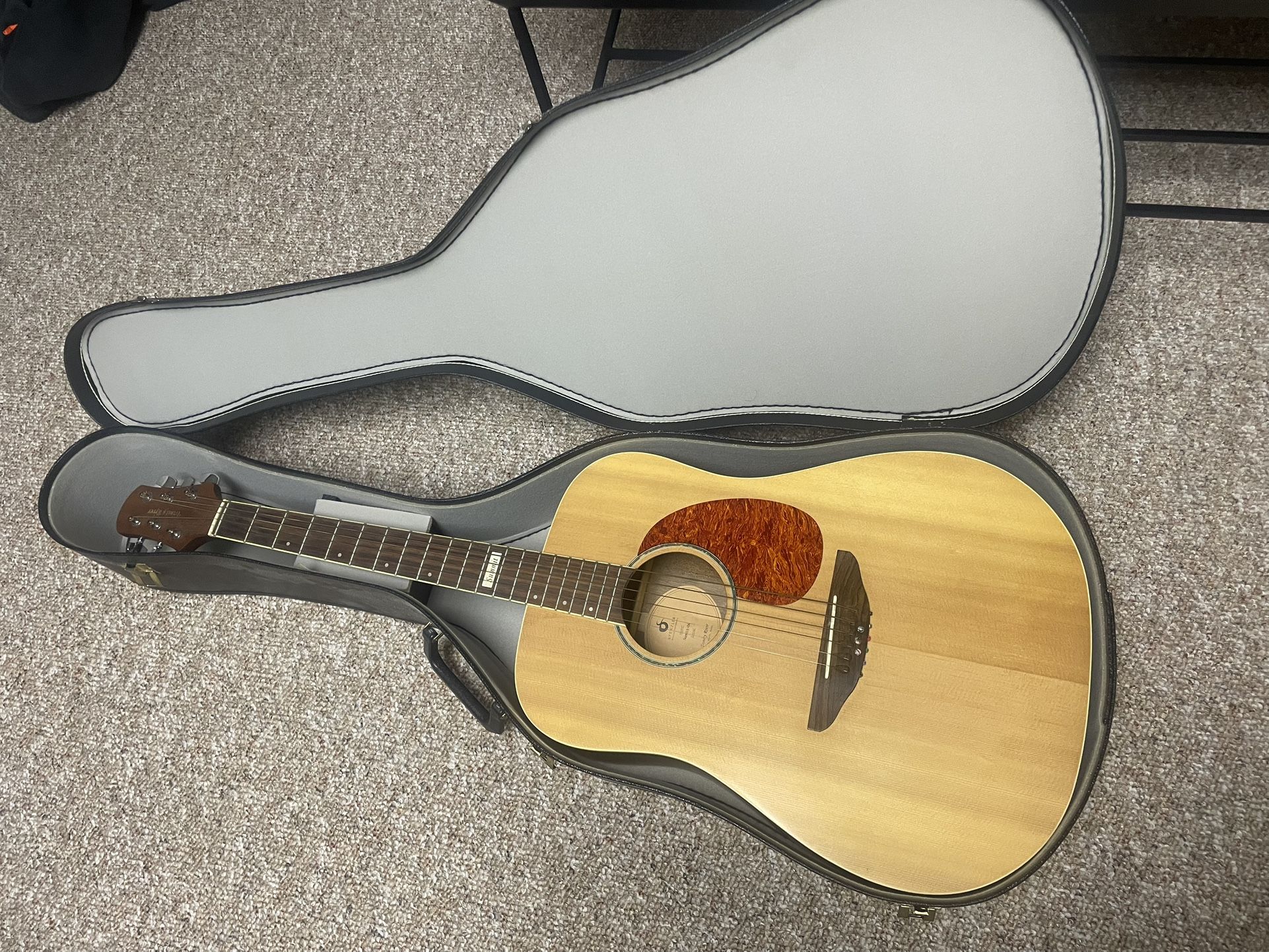 Acoustic Guitar - Trinity River - Left Handed W/ Case
