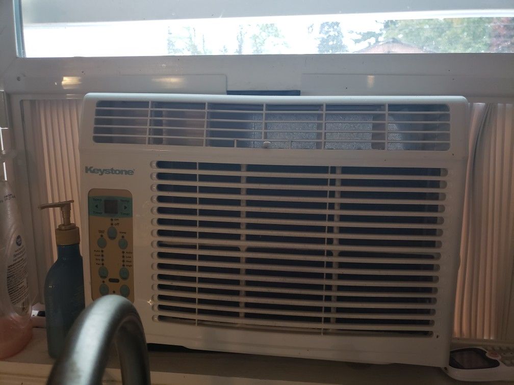 Window AC unit