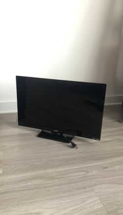 24’ Flatscreen TV (with new remote)