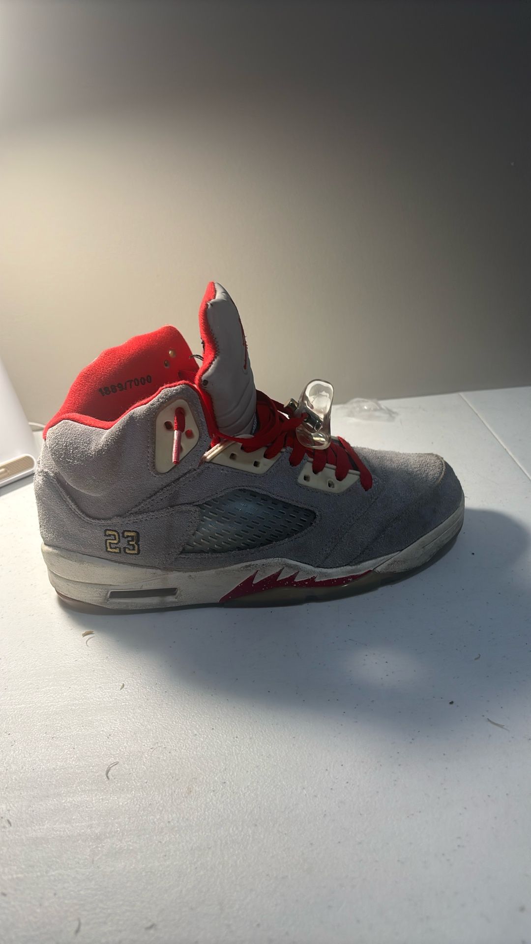 Jordan 5 Trophy Room Used