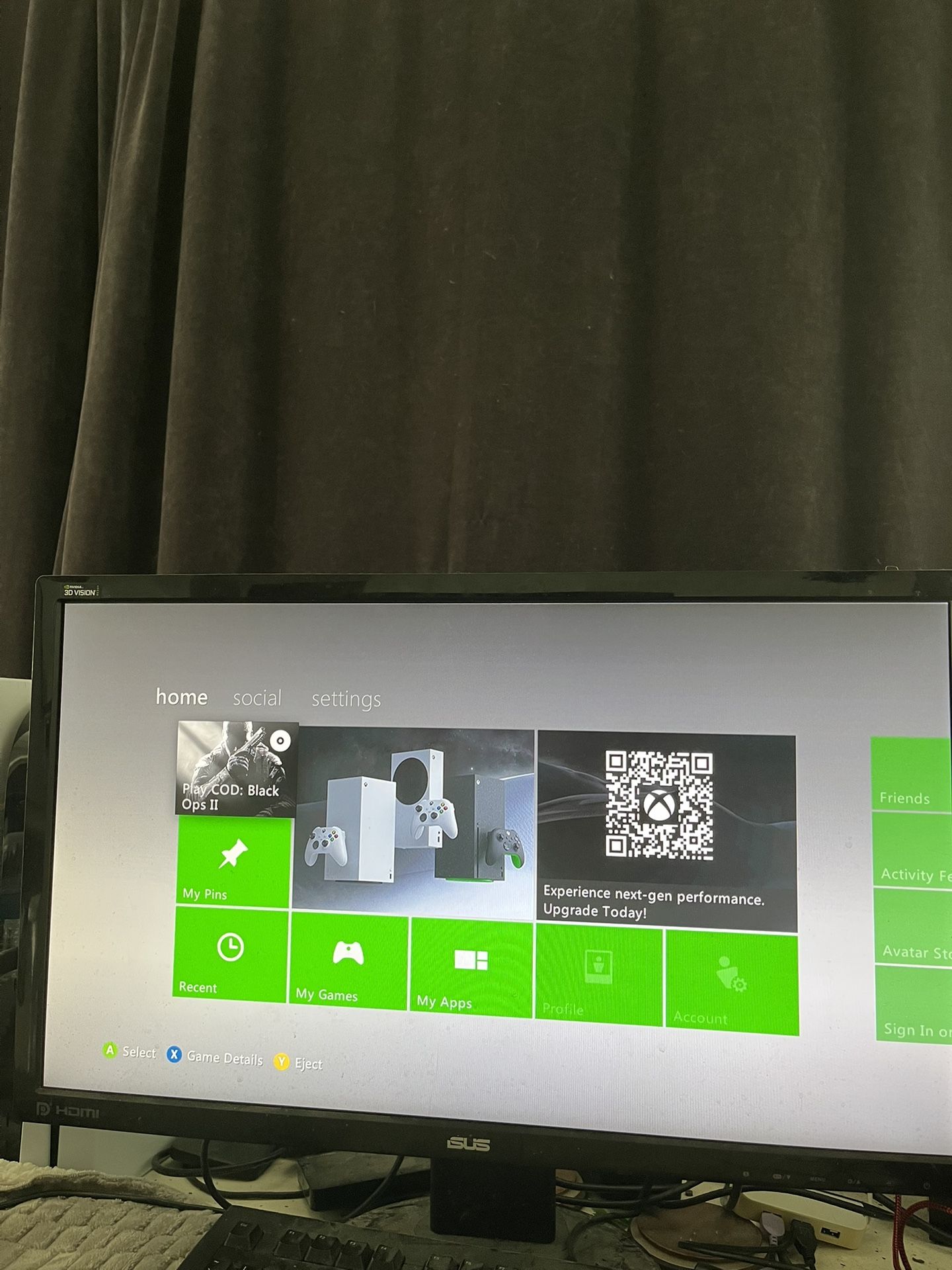 Xbox 360 With A Bunch Of Games