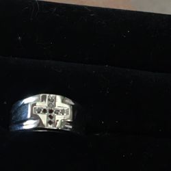 Men’s 925 Diamond Cross Band