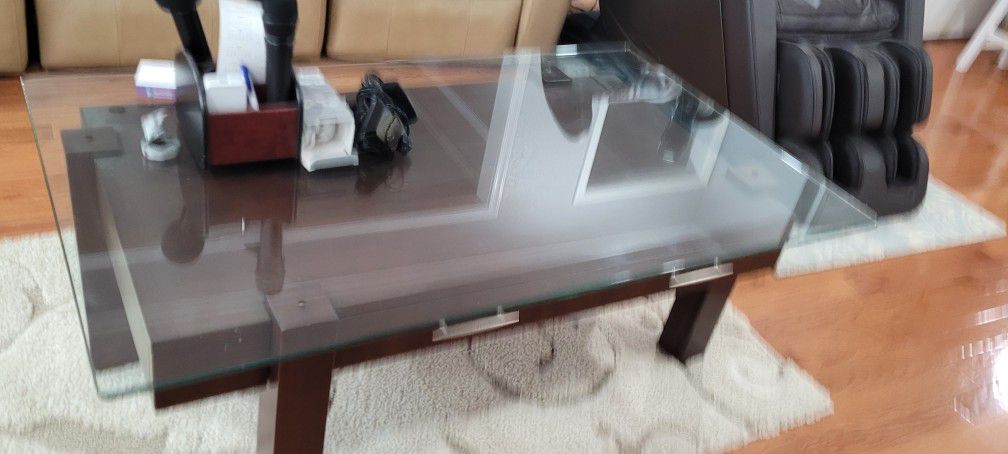 Electric 3 Chairs And Coffee Table