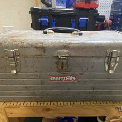 Vintage Craftsman Toolbox 20in