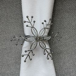 NEW!  SNOWFLAKE NAPKIN RINGS 